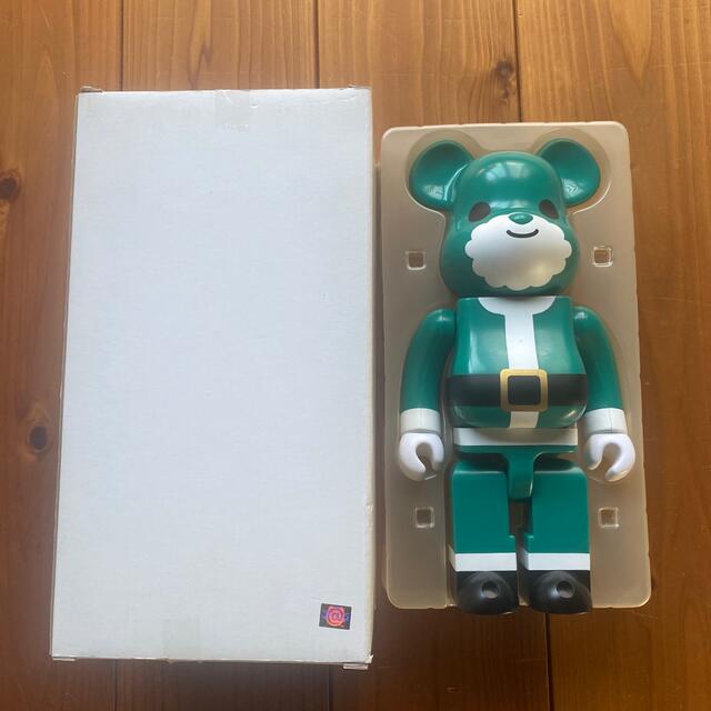 おもちゃ非売品　伊勢丹チャリティー　ベアブリック  BE@RBRICK 400%