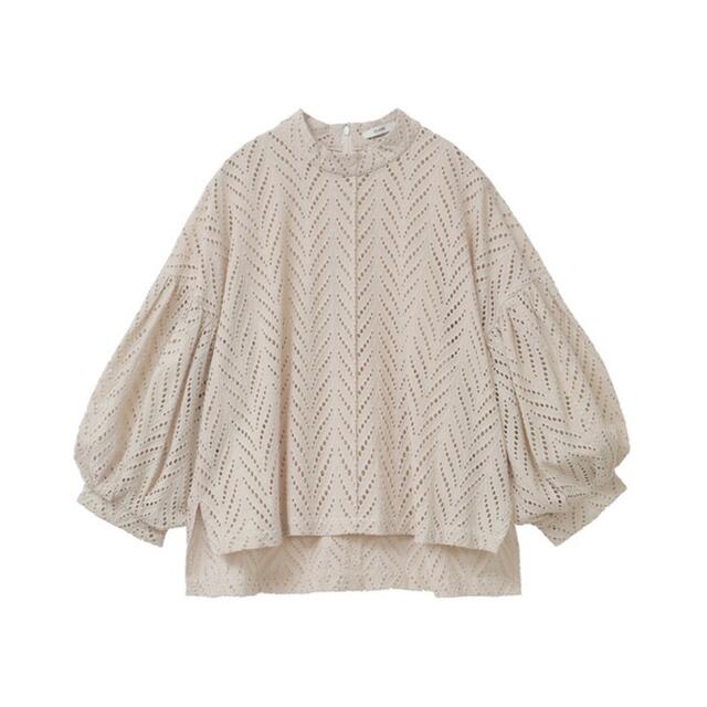 CLANE(クラネ)の【最終値下げ】新品未使用 CLANE /  CUT EMBROIDERY TOP レディースのトップス(シャツ/ブラウス(長袖/七分))の商品写真