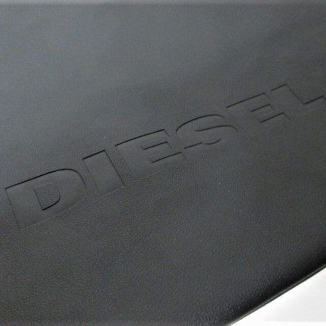 DIESEL(ディーゼル)の☆DIESEL ディーゼル ロゴ クラッチバッグ バッグ☆ブラック メンズのバッグ(セカンドバッグ/クラッチバッグ)の商品写真