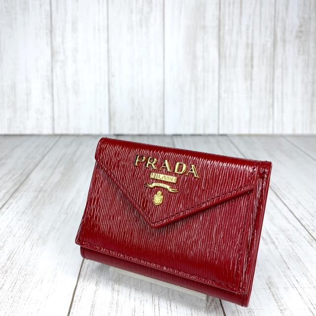 PRADA(プラダ)のプラダ PRADA プラダ 3つ折り財布  1MH021 ワインレッド  レディースのファッション小物(財布)の商品写真