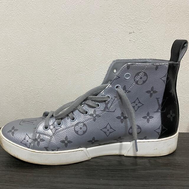 LOUIS VUITTON(ルイヴィトン)のLouis Vuitton シルバー ハイカット スニーカー  ヴィトン メンズの靴/シューズ(スニーカー)の商品写真