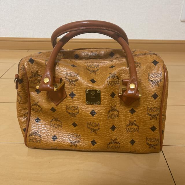 MCM(エムシーエム)のmcm レディースのバッグ(ハンドバッグ)の商品写真