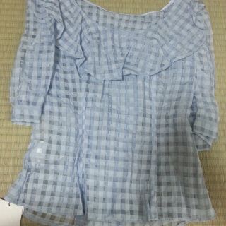 スナイデル(SNIDEL)のカタログ掲載ブラウス(Tシャツ(長袖/七分))