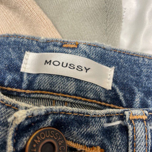 moussy(マウジー)の最終値下げ> Moussy MVS SKINNY 24インチ　ブルー レディースのパンツ(デニム/ジーンズ)の商品写真