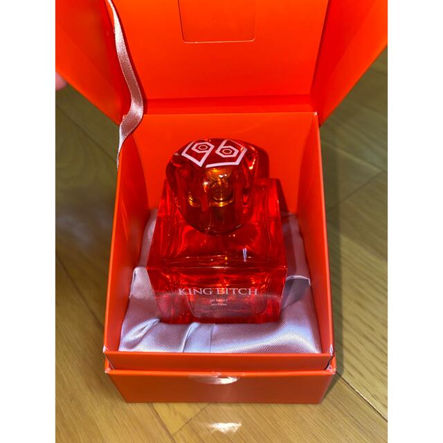 女王蜂 香水 qb luxury perfume KING BITCH