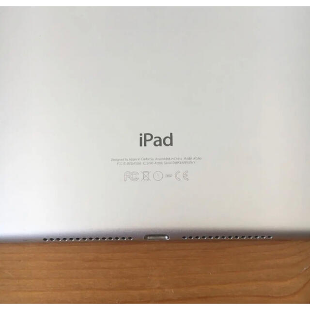 iPod(アイポッド)のiPad Air 2 64GB Wi-Fiモデル スマホ/家電/カメラのPC/タブレット(タブレット)の商品写真