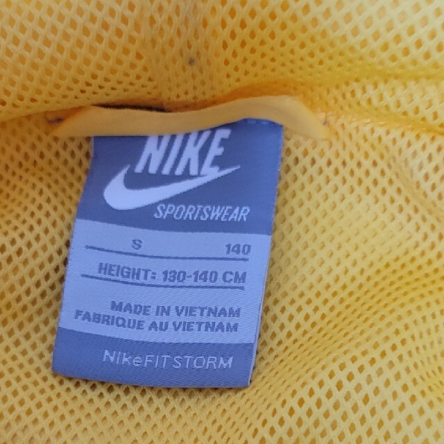 NIKE(ナイキ)のNIKEパーカー140 スポーツ/アウトドアのサッカー/フットサル(ウェア)の商品写真