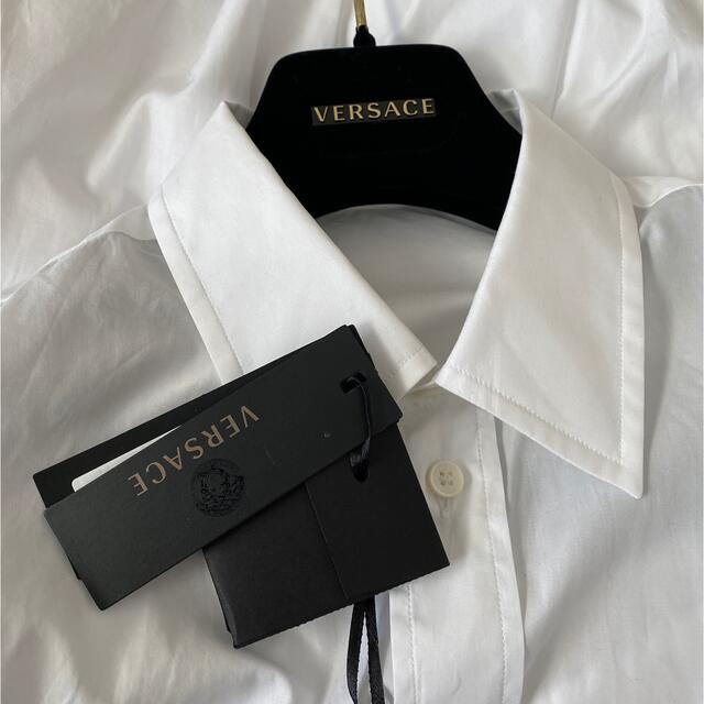 新品 本物 正規品 VERSACE メンズ ロゴ コットン シャツ 白 | labiela.com