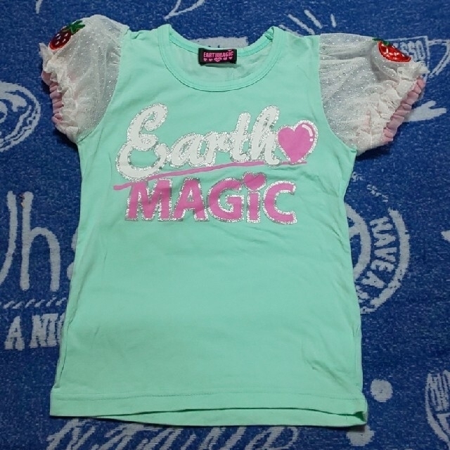 EARTHMAGIC(アースマジック)の袖🍓 Tシャツ キッズ/ベビー/マタニティのキッズ服女の子用(90cm~)(Tシャツ/カットソー)の商品写真