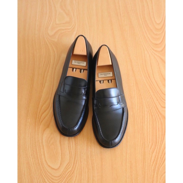 J.M. WESTON(ジェーエムウエストン)のJ.M.WESTON "180" signature loafer 7/C メンズの靴/シューズ(ドレス/ビジネス)の商品写真