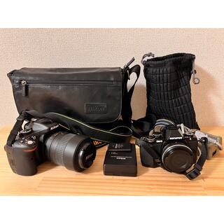 Nikon D5200 と　OLYMPUS OM−D E−M10 セット(デジタル一眼)