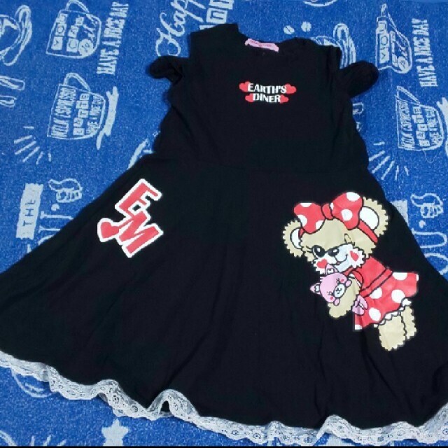 EARTHMAGIC(アースマジック)のワンピース キッズ/ベビー/マタニティのキッズ服女の子用(90cm~)(ワンピース)の商品写真