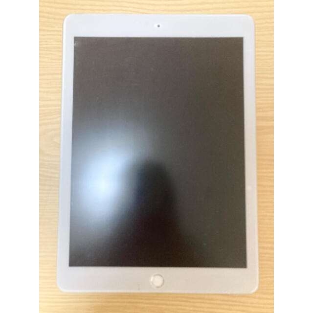 Apple - iPad(第6世代) 128GB シルバー Wi-Fiモデルの+imagensport.com.br