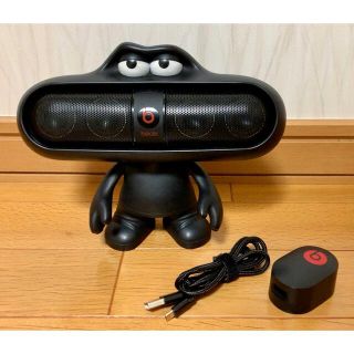 ビーツバイドクタードレ(Beats by Dr Dre)のbeats pill 2.0 Bluetoothスピーカー（BLK）スタンド付き(スピーカー)