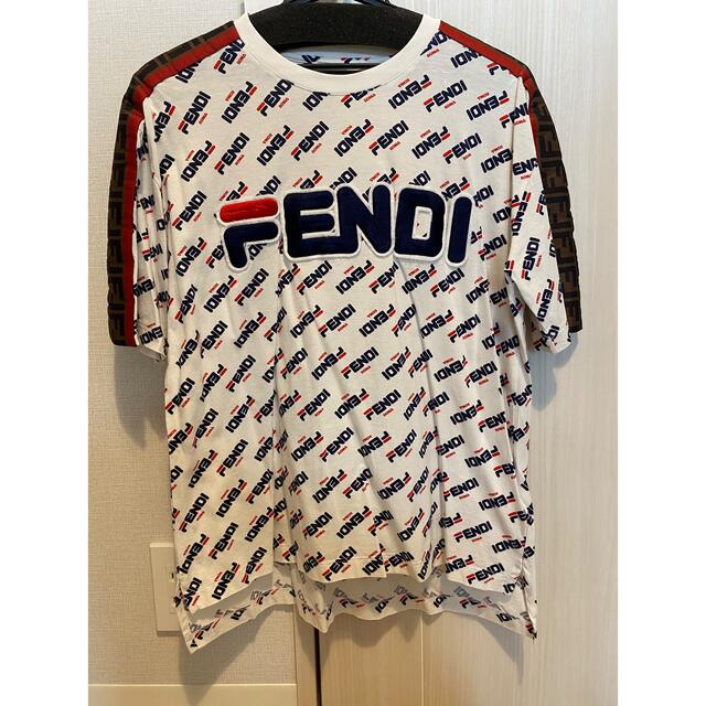 トップスFENDI フェンディ Tシャツ メンズTシャツ