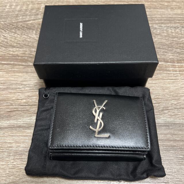 豊富なギフト Saint Laurent - サンローラン　三つ折り財布　コンパクトウォレット　レザー　ブラック 財布