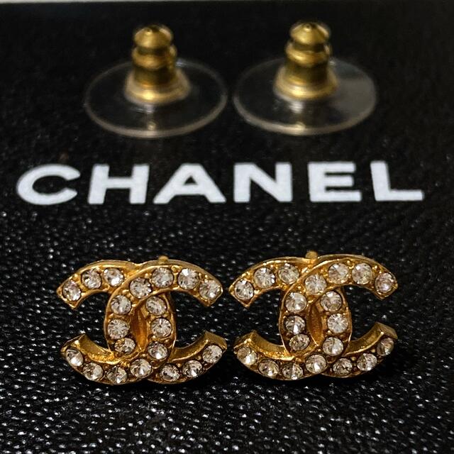 CHANEL(シャネル)の☆様専用です★廃盤レア品CHANEL★シャネル★ピアス★ラインストーン★ゴールド レディースのアクセサリー(ピアス)の商品写真