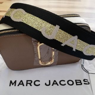 マークジェイコブス(MARC JACOBS)のお値下げ中！！新品 マークジェイコブス ショルダーバッグ　フレンチグレーマルチ(ショルダーバッグ)