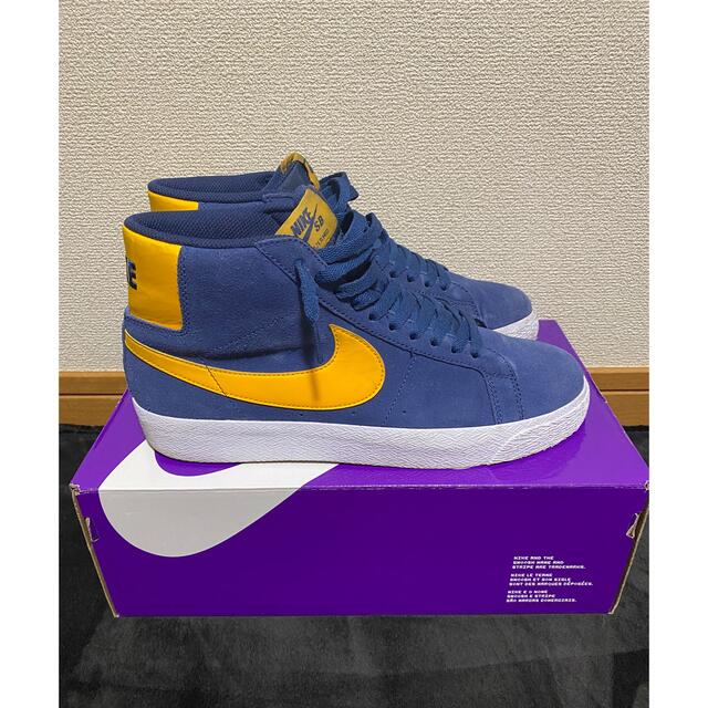 Nike sb blazer midスニーカー