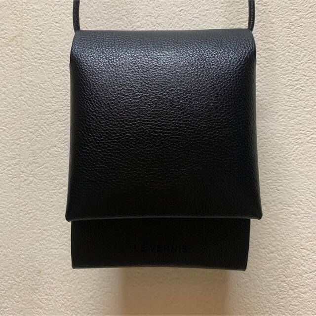 【値下げ中！】LE VERNIS  ラップポシェット　ショルダーバッグ レディースのバッグ(ショルダーバッグ)の商品写真