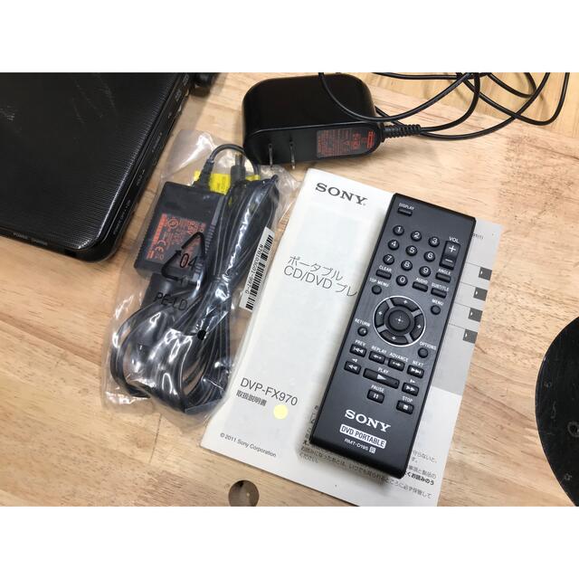 SONY(ソニー)のSONY PortableDVD Player DVP-FX970　中古 スマホ/家電/カメラのテレビ/映像機器(DVDプレーヤー)の商品写真