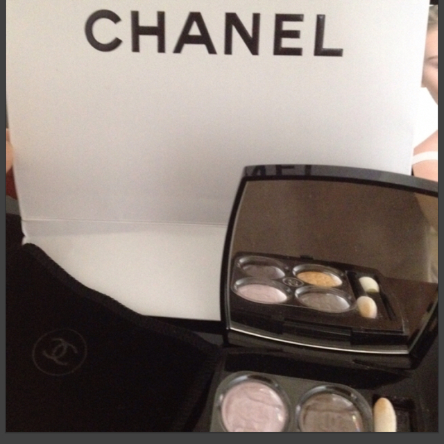 CHANEL(シャネル)のCHANEL コスメ/美容のベースメイク/化粧品(アイシャドウ)の商品写真