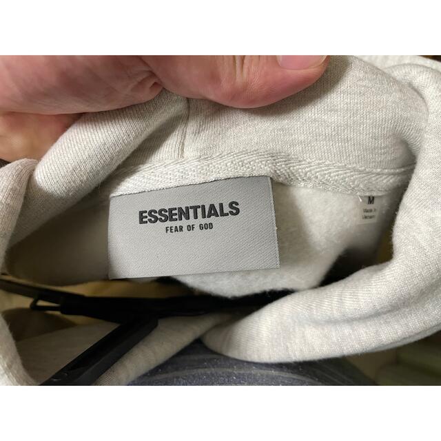 Essential(エッセンシャル)のFOG Essentials Charcoal Hoodie メンズのトップス(パーカー)の商品写真