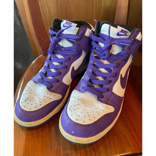 NIKE(ナイキ)のNIKE DUNK HIGH VIRSITY PURPLE 28cm メンズの靴/シューズ(スニーカー)の商品写真