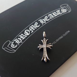 クロムハーツ(Chrome Hearts)の【新品】タイニーCHクロスチャーム with パヴェダイヤ(ネックレス)