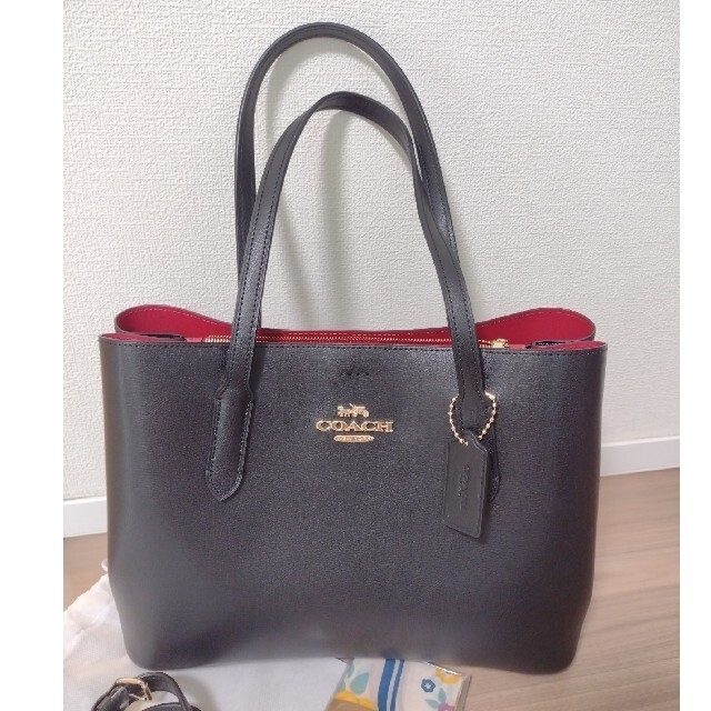 COACH(コーチ)のcoach コーチ アベニュー トートバッグ レザー ブラック 2WAY レディースのバッグ(トートバッグ)の商品写真