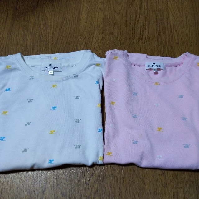 Courreges(クレージュ)の専用ですクレージュ☆七分袖シャツ2枚サイズ38 レディースのトップス(シャツ/ブラウス(長袖/七分))の商品写真