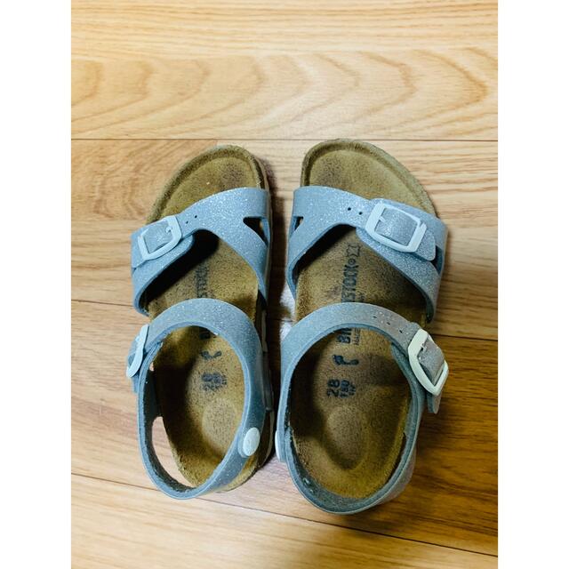 BIRKENSTOCK(ビルケンシュトック)のビルケンシュトック　18センチ（28） キッズ/ベビー/マタニティのキッズ靴/シューズ(15cm~)(サンダル)の商品写真