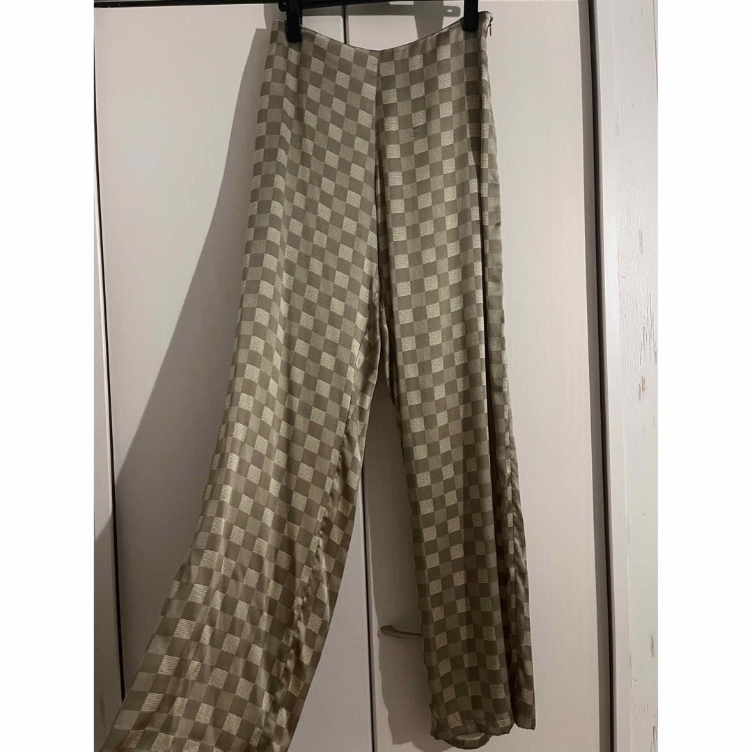 BEAUTY&YOUTH UNITED ARROWS(ビューティアンドユースユナイテッドアローズ)のbaserange block check silk pants レディースのパンツ(カジュアルパンツ)の商品写真