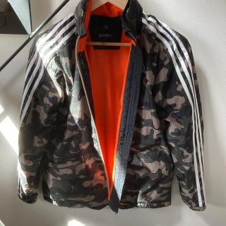 アディダス(adidas)のウィンドブレーカー(ジャケット/上着)