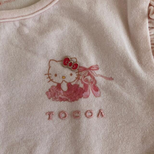 TOCCA(トッカ)の tocca キティちゃんコラボTシャツ　靴下セット キッズ/ベビー/マタニティのキッズ服女の子用(90cm~)(Tシャツ/カットソー)の商品写真