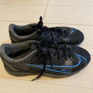 ナイキ(NIKE)のNIKE  サッカー　トレシュー　23.5(シューズ)