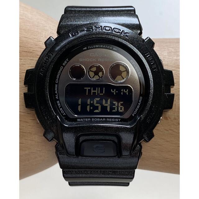 G-SHOCK(ジーショック)のG-SHOCK/GMD-S6900/メタリック/ボーイズ/三つ目/ガンメタ/美品 メンズの時計(腕時計(デジタル))の商品写真