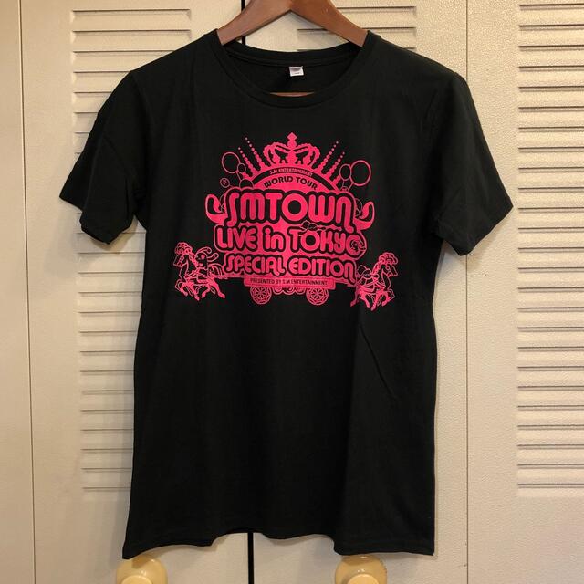 東方神起(トウホウシンキ)の送料込み^ ^smtown live in tokyo Tシャツ&バッグ セット エンタメ/ホビーのタレントグッズ(アイドルグッズ)の商品写真