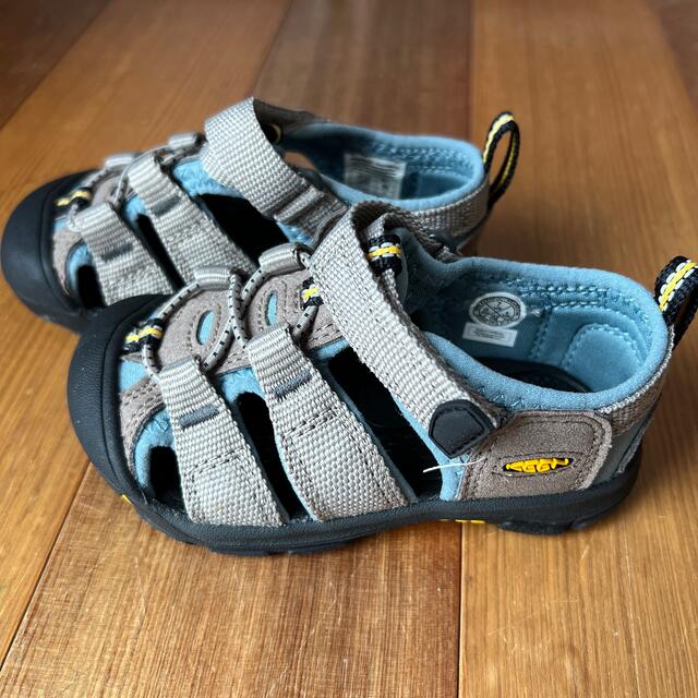 KEEN(キーン)のlala様ご専用 キッズ/ベビー/マタニティのベビー靴/シューズ(~14cm)(サンダル)の商品写真