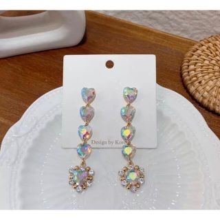 パメオポーズ(PAMEO POSE)のFive consecutive aurora heart  earring(ピアス)