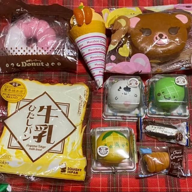 スクイーズ&ゴム製食品&ぬいぐるみ等 合計39個 スクイーズ セット まとめ売り エンタメ/ホビーのおもちゃ/ぬいぐるみ(その他)の商品写真