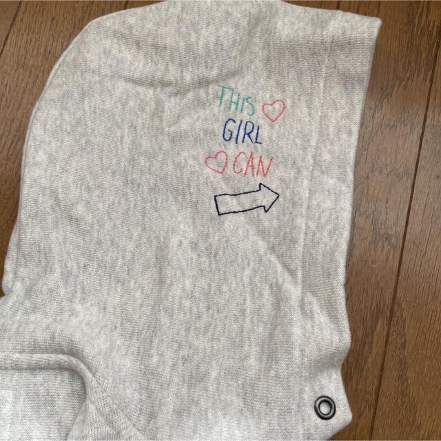 GAP(ギャップ)の★レア★新品、未使用　ギャップ　刺繍パーカー　100 キッズ/ベビー/マタニティのキッズ服女の子用(90cm~)(Tシャツ/カットソー)の商品写真