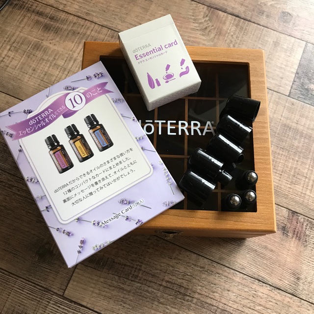 doTERRA ドテラ 木箱 おまけのカードその他の通販 by kitakitune's ...