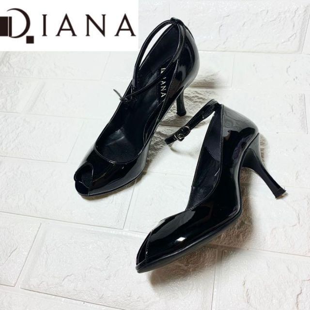 DIANA - 【美品】DIANA エナメル ストラップ パンプス 黒 ブラック ...