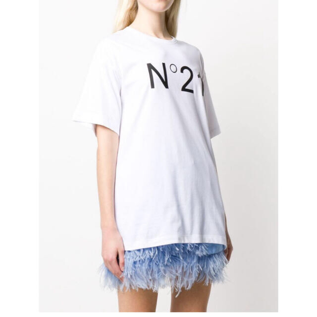 N°21(ヌメロヴェントゥーノ)のN°21 ヌメロヴェントゥーノ　ロゴ　Tシャツ 14Y ホワイト　新品未使用 レディースのトップス(Tシャツ(半袖/袖なし))の商品写真