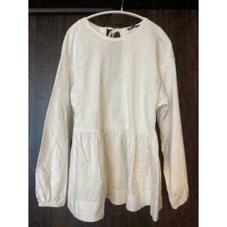 ザラ(ZARA)の【美品】ZARA カットソー ボリューム袖 ホワイト(カットソー(長袖/七分))