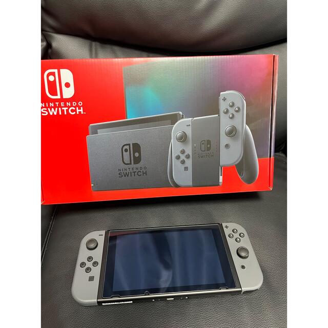 任天堂　Switch 本体