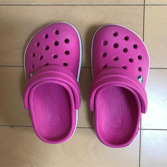 crocs(クロックス)のクロックス キッズ サンダルピンク 12-13cm 12.5 キッズ/ベビー/マタニティのベビー靴/シューズ(~14cm)(サンダル)の商品写真