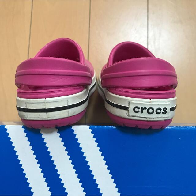 crocs(クロックス)のクロックス キッズ サンダルピンク 12-13cm 12.5 キッズ/ベビー/マタニティのベビー靴/シューズ(~14cm)(サンダル)の商品写真