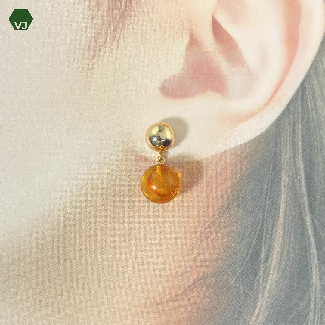 12-23】琥珀 ピアス K18YGの通販 by vivid-J(旧SyuiZoo)|ラクマ 12-23】琥珀 ピアス K18YGの通販 by vivid-J(旧SyuiZoo)|ラクマ